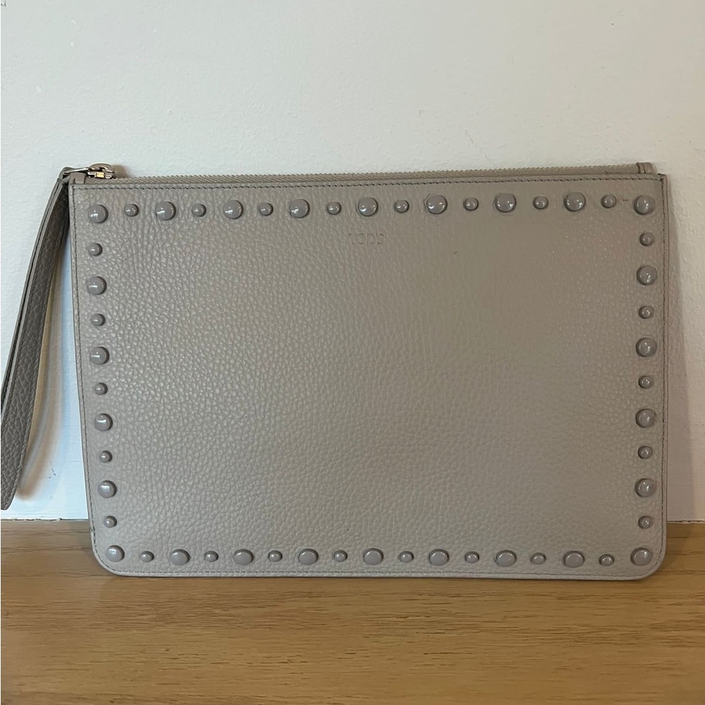 Tod’s pouch/wristlet